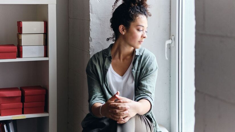 Outrovertidos podem até ter amigos próximos, mas grandes grupos e comunidades tendem a gerar desconforto. Freepik/garetsvisual
