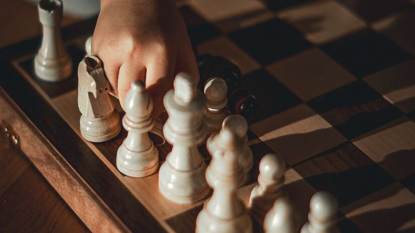 A Lei Brasileira de Inclusão (13.146/2015) e a Lei de Diretrizes e Bases da Educação Nacional (9.394/96) asseguram condições de acessibilidade. Unsplash