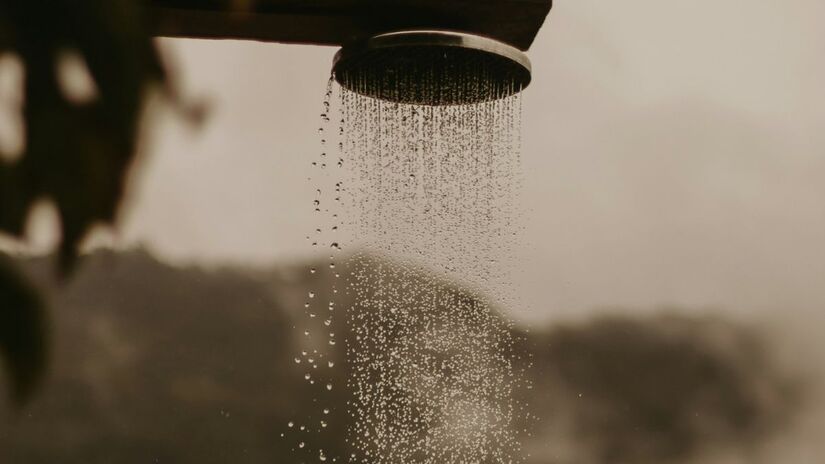 Com preços a partir de R$ 40, o produto já é encontrado em grandes plataformas de e-commerce e vem ganhando popularidade entre consumidores. Unsplash/Nicole Queiroz
