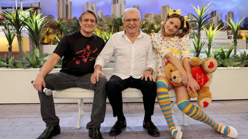 Além de dirigir seu pai, Marcelo também comanda sua filha mais velha, Dalila de Nóbrega durante a atração do SBT (SBT/Divulgação)