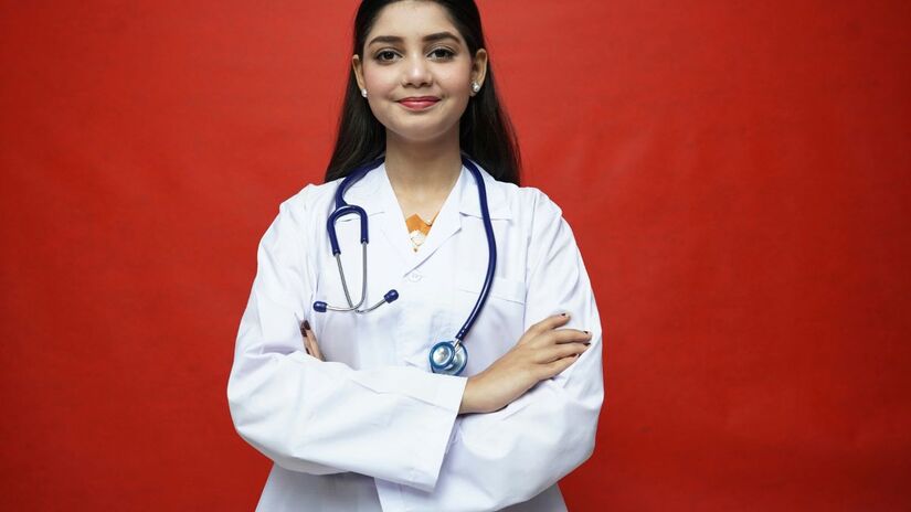 Cursos de medicina passam por avaliação nacional que mede competências previstas nas Diretrizes Curriculares e alinhamento com os princípios do SUS. Unsplash/Fotos