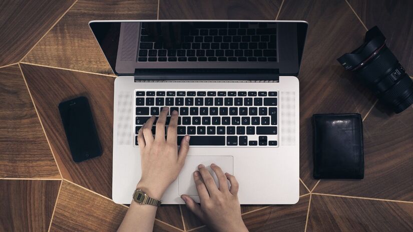 Alternar entre conteúdo e redes sociais reduz a profundidade do aprendizado / Pixabay