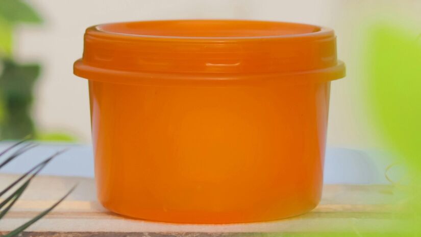 A vedação firme das tampas ajuda a conservar alimentos por mais tempo / Pexels
