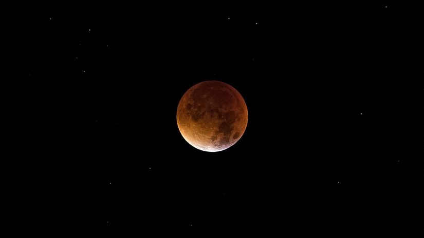 A Lua se distancia cerca de 3,8 centímetros por ano / Pixabay
