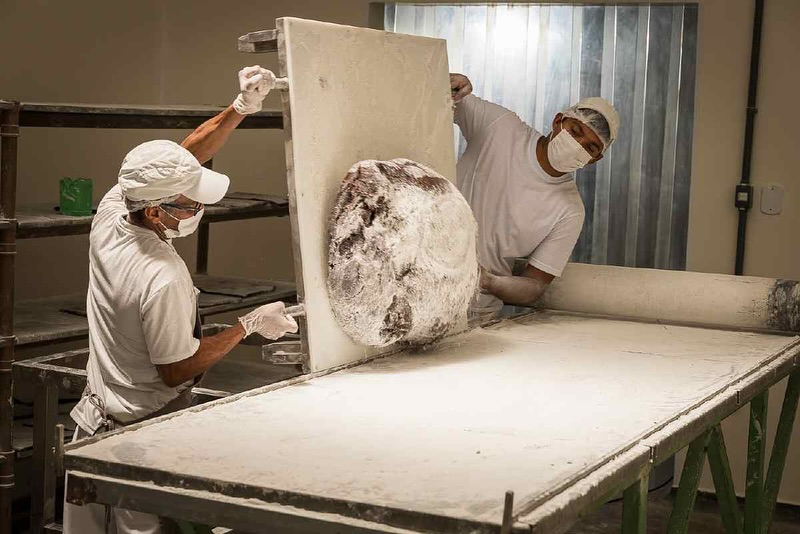 A grande massa de banana açucarada antes de virar balinhas ou barrinhas / Facebook