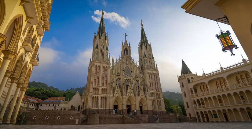 Um castelo medieval no coração da Serra da Cantareira / Reprodução