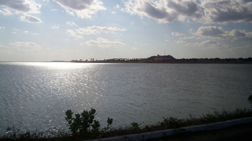 Serrota às margens do Rio São Francisco / Bruno Capelii/Wikimedia Commons