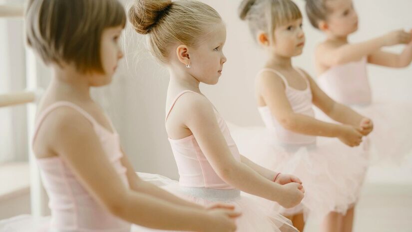 Ballet na primeira infância estimula coordenação motora, equilíbrio e noção espacial /Pexels