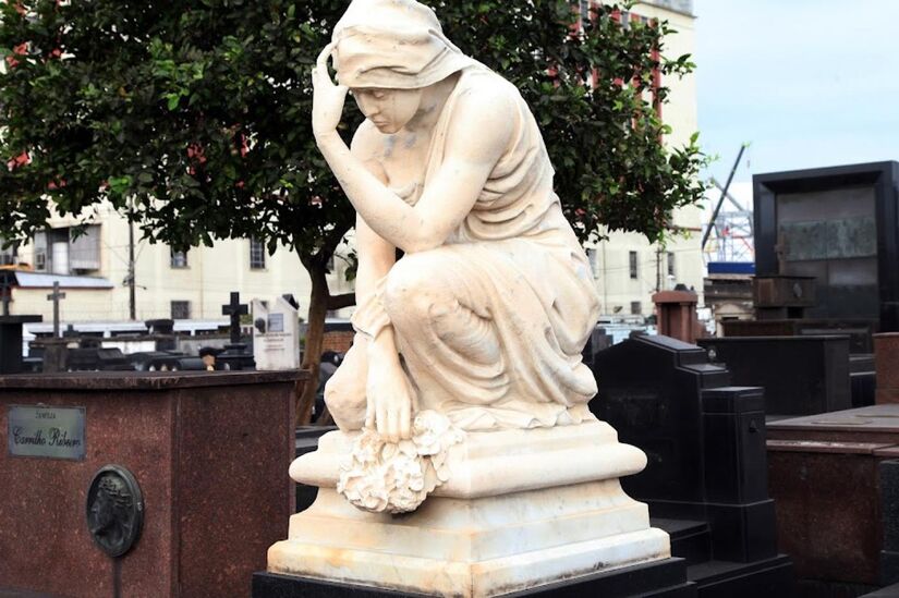 Muitas celebridades e nomes importantes estão sepultados na necrópole santista / Prefeitura de Santos