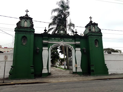 O portão de entrada do Paquetá, onde Maria é vista em algumas noites / Prefeitura de Santos