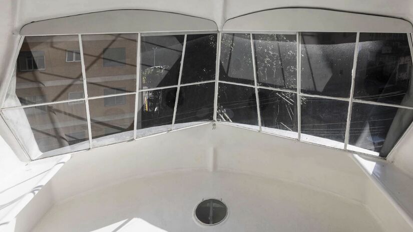 Residência esférica tem cerca de 8 metros de diâmetro e estrutura em ferrocimento/Divulgação