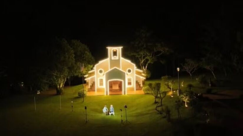 A propriedade conta com uma horta variada que produz desde temperos como ora-pro-n&oacute;bis at&eacute; hortali&ccedil;as frescas. Al&eacute;m disso, um galinheiro abastece n&atilde;o s&oacute; a casa principal, mas tamb&eacute;m os funcion&aacute;rios e vizinhos da regi&atilde;o com ovos frescos diariamente/Globo