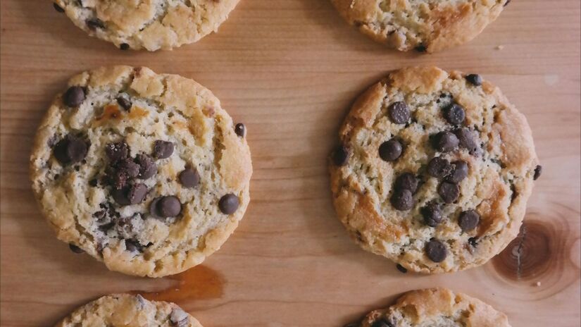 É importante participar das aulas presenciais na Padaria Artesanal, que permitem colocar a mão na massa e acompanhar todo o preparo dos cookies artesanais