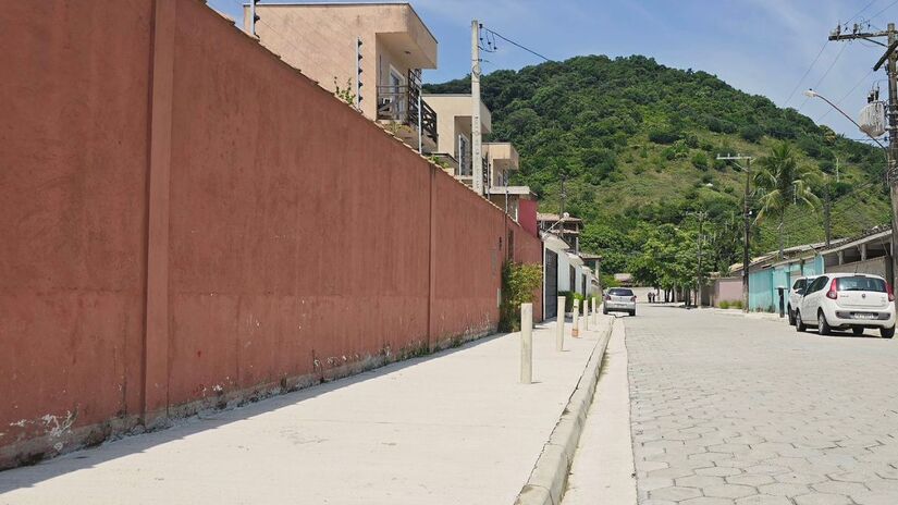 Guias, sarjetas e bocas de lobo foram reformadas durante os serviços/PMG