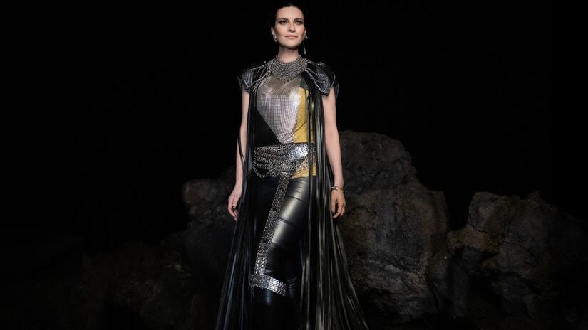 A referência à Joana D'Arc dialoga ainda com a proposta do álbum / Nicolas Loretucci/Divulgação