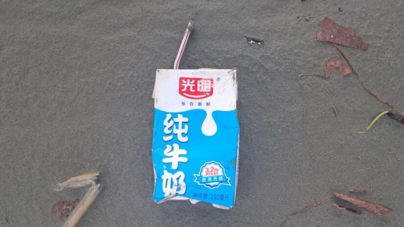 Caixinhas de leite com identifica&ccedil;&atilde;o chinesa e outros produtos internacionais chamaram a aten&ccedil;&atilde;o dos moradores / M&aacute;rcio Ribeiro/DL
