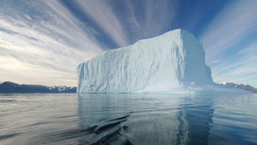 Nos últimos 20 anos, a Groenlândia tem se deslocado cerca de 2 centímetros por ano na direção noroeste / Rita Willaert/Wikimedia Commons