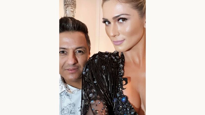 Maquiador já atendeu celebridades como Hebe Camargo e Gugu Liberato /Reprodução