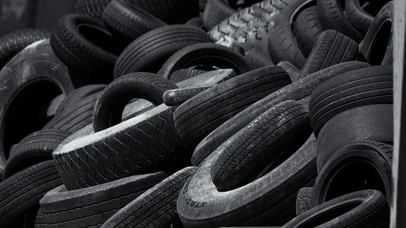 Pneus velhos quase sempre são um problema / Pixabay