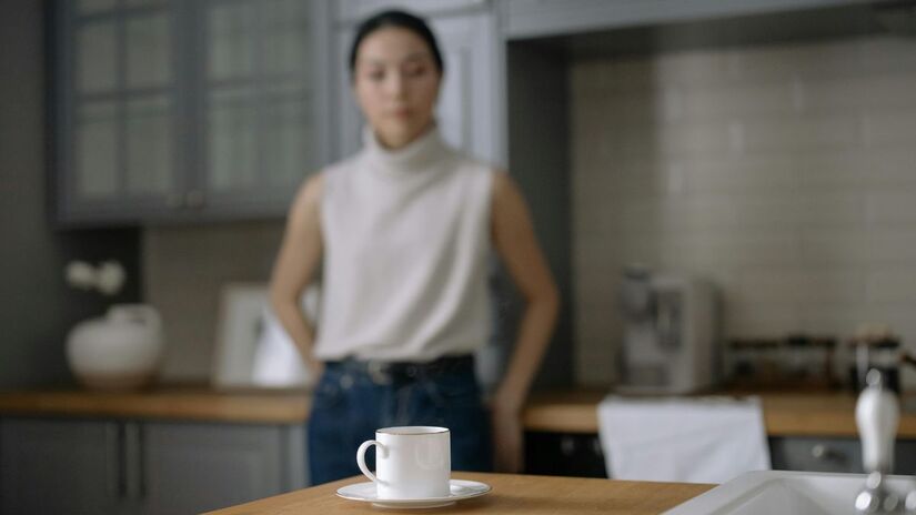 O calor imediato provoca dissolu&ccedil;&atilde;o desigual e pode deixar a bebida levemente granulada / Pexels