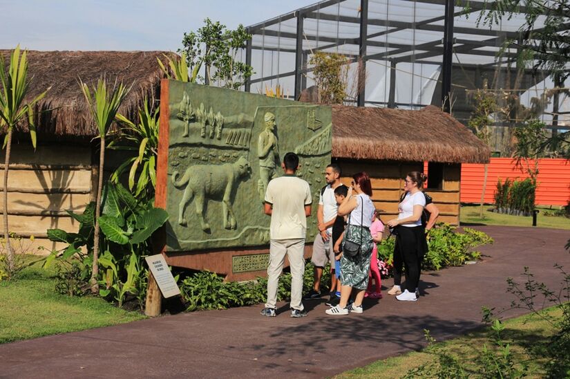 Réplica da Vila dos Pescadores transporta romeiros ao século XVIII e ao início da devoção à Padroeira (Divulgação)