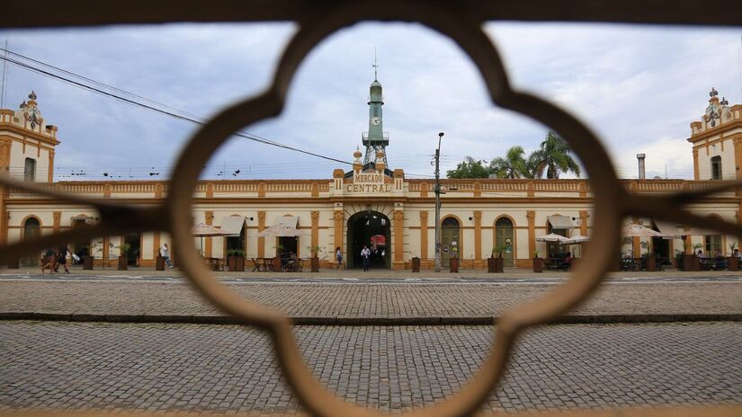 Patrimônio histórico preserva casarões do ciclo do charque que marcou a economia local no século 19/Divulgação/PMP