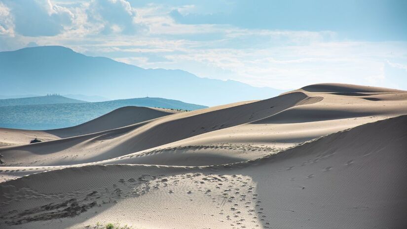 O Deserto de Gobi é um cenário de rara beleza e importância histórica na Ásia / Pixabay