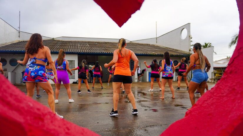 Já no dia 7 de fevereiro, a professora Ana Paula promoveu um aulão de dança no deck/Divulgação/PMM
