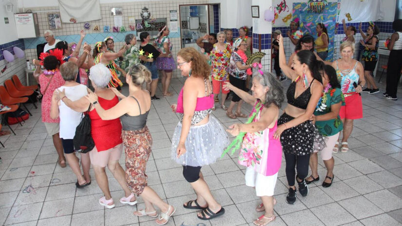 O Movimente-se com a Música e com a Dança utiliza dança sênior para estimular mobilidade e socialização / Divulgação/PMS