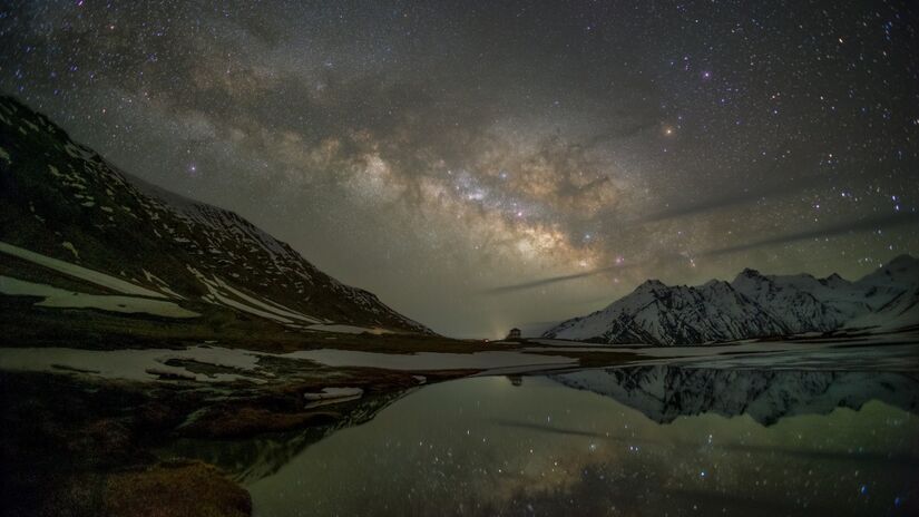 Entre poeira cósmica e bilhões de estrelas, a Via Láctea guarda mistérios fascinantes / Pixabay