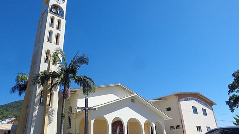 O Rio Tubarão corta a área central da cidade e deu origem ao nome do município catarinense, que, hoje, é um dos mais seguros do Brasil. Wikimedia Commons/Kaktus Kid