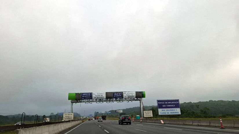 Os Free Flow já estão sendo instalados vão passar a funcionar em 1&ordm; de julho / Foto: Pedro Henrique Fonseca/DL