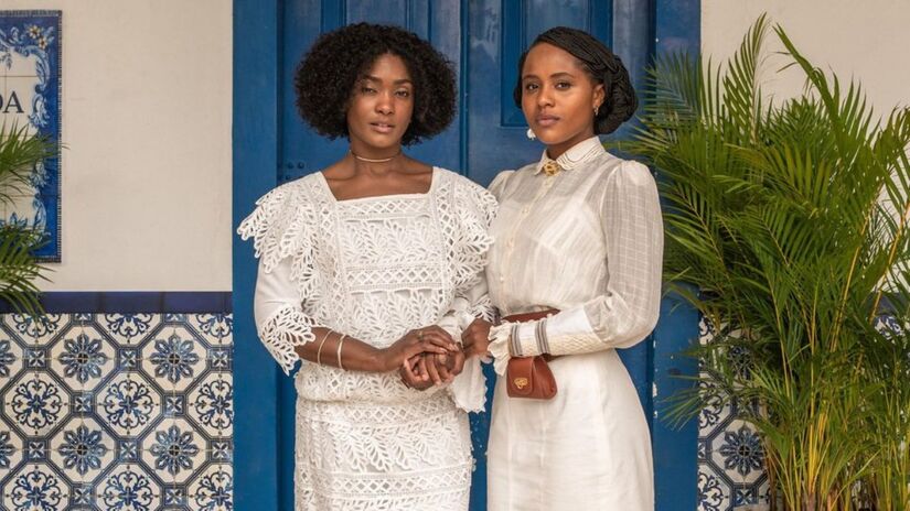 Alika (Duda Santos) e Niara (Erika Januza) em 'A Nobreza do Amor'/Reprodução/Globo
