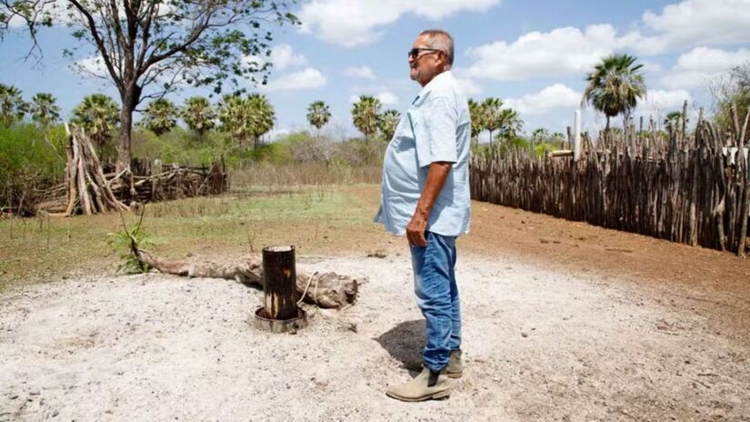 Agricultor perfurou poço em busca de água na zona rural do Ceará /IFCE