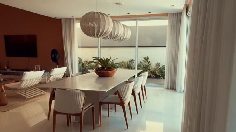 Modelo se mudou para apartamento em São Paulo após exposição de dados por perfis na internet/Reprodução