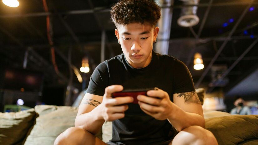 Serviço é voltado a maiores de 18 anos e também atende familiares e rede de apoio /Pexels