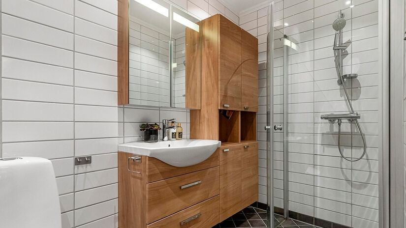 Fazer uma limpeza leve ao menos uma vez por semana impede que a sujeira se fixe com o tempo Pixabay