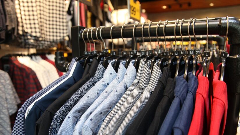 Do arame ao plástico, o cabide evoluiu junto com a indústria da moda / Pixabay