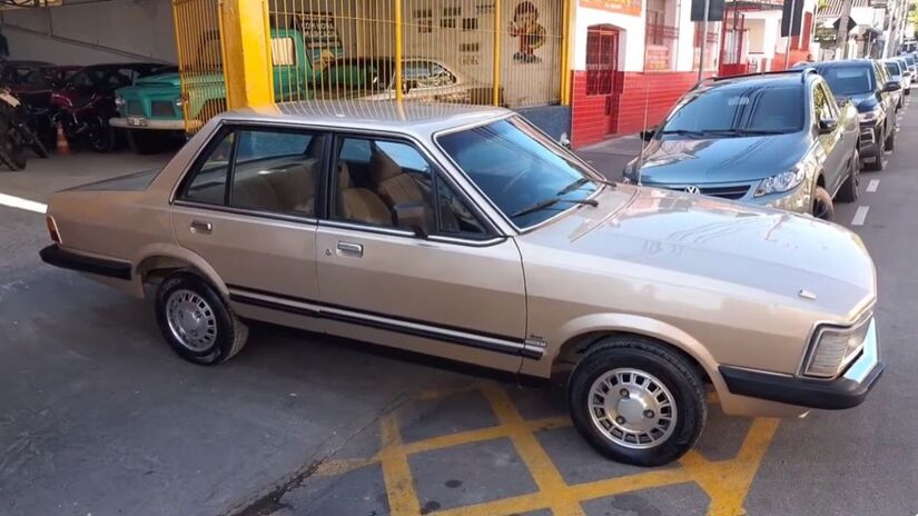 Criado como versão de luxo do Corcel II, o Ford Del Rey rapidamente ganhou identidade própria (Reprodução/YouTube)