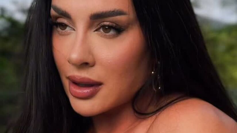 Desde 2024, a influenciadora ocupa o posto de rainha de bateria da Barroca Zona Sul /Reprodução