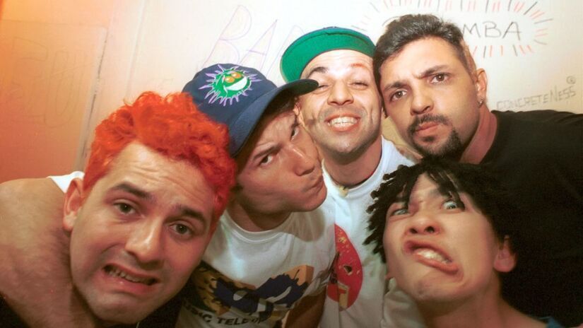 Banda se tornou fenômeno nacional com único álbum lançado em 1995/Reprodução