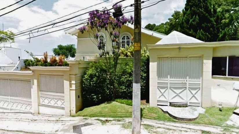 Propriedade ficou anos sem uso e ganhou fama de 'relíquia esquecida' /Reprodução/Google Street View