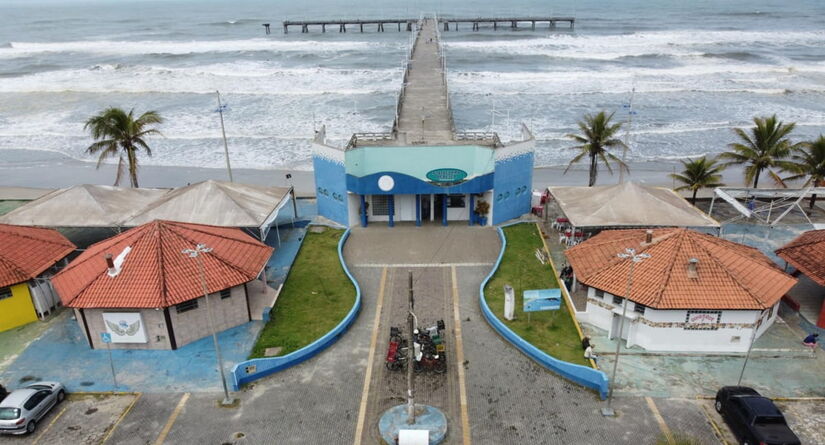 A carteirinha é destinada a moradores que comprovem residência no município há pelo menos dois anos ininterruptos e que tenham renda familiar de até um salário mínimo e meio por pessoa / Divulgação PMM