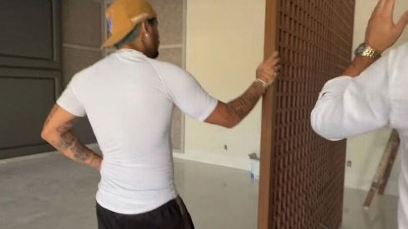 Projeto prevê estúdio profissional dentro do quarto principal /Reprodução