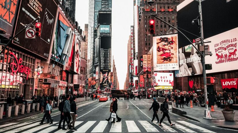 Telões poderão funcionar apenas das 5h às 23h para reduzir impacto de luminosidade na vizinhança /Pexels