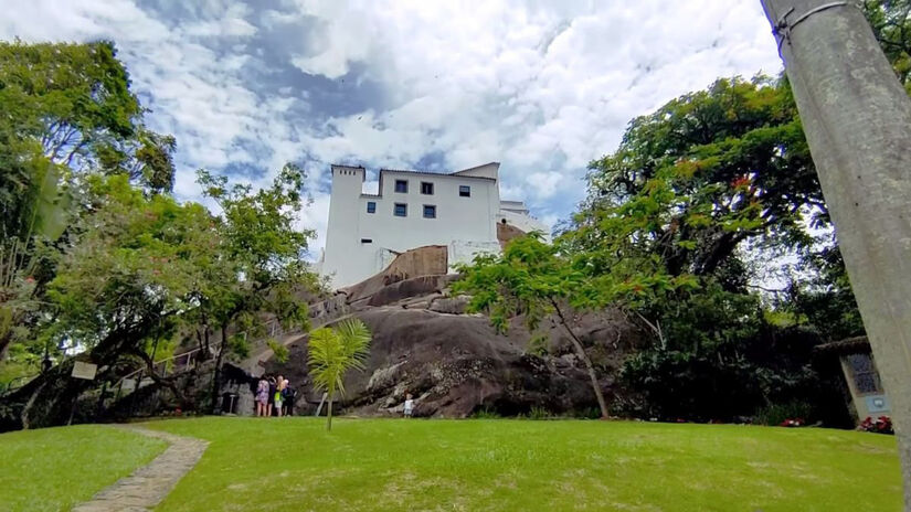 O Convento de Nossa Senhora da Penha, fundado em 1558 pelo frei Pedro Palácios / Reprodução/YouTube