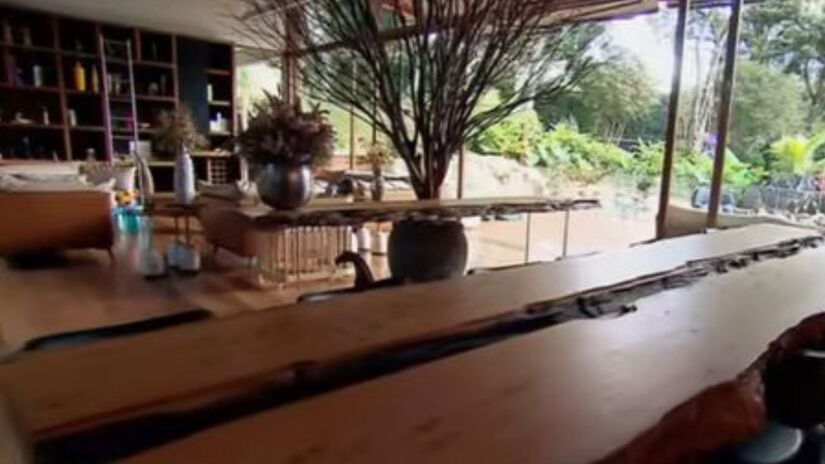 Mansão reúne academia, cinema, sauna e área gourmet completa /Reprodução