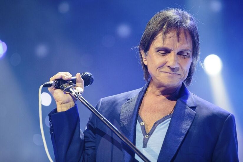 Para marcar a data, o cantor organiza uma turnê que percorre cidades do Brasil e dos Estados Unidos entre abril / Divulgação