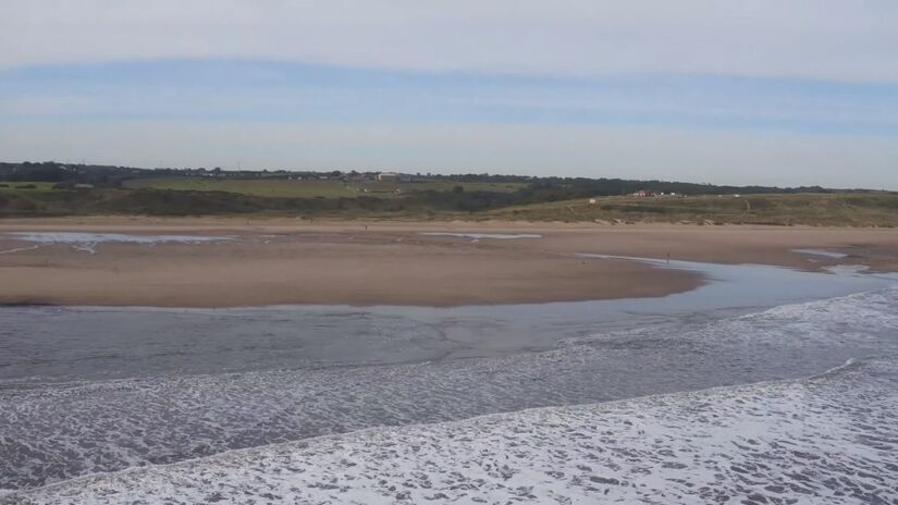 Isso levou à interdição integral da praia e à retirada de qualquer possibilidade de circulação de civis