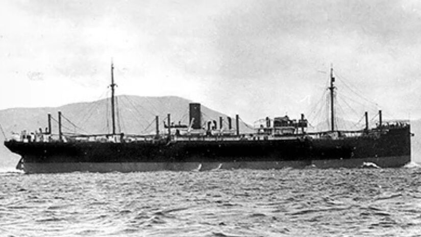 Em 1944 a Operação Hailstone afundou mais de 47 navios e 270 aviões nesta antiga base japonesa /Wikimedia Commons
